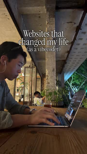 Lifestyle and tech at a café